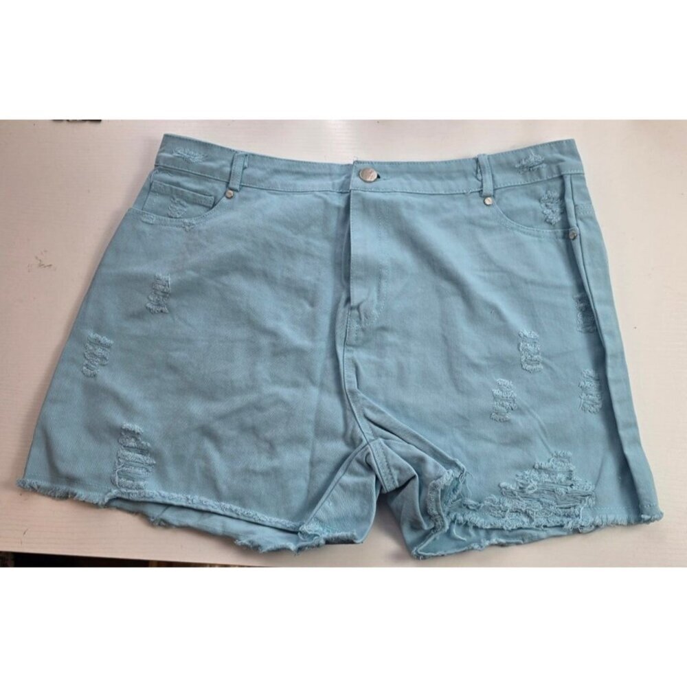 NEW. Women's Distressed Raw-Edge Light Cyan Washed Shorts size XL